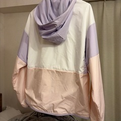 adidas ウィンドブレーカーの画像