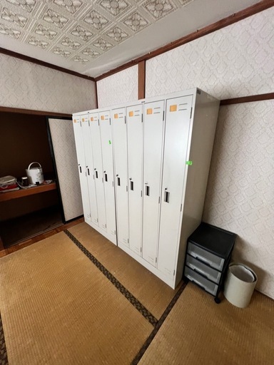 スチールロッカー　複数在庫あります。