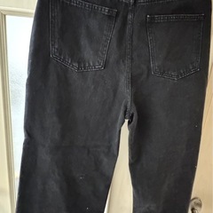 ダメージデニムパンツの画像