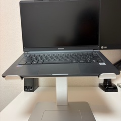 ノートPCスタンドの画像