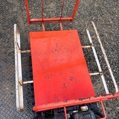 筑水キャニコム 小型クローラ運搬車 BP30 最大積載量180㎏ 手動ダンプの画像