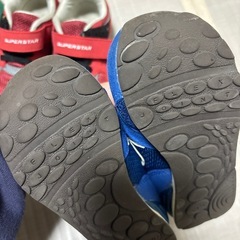 子供　運動靴　靴　シューズの画像
