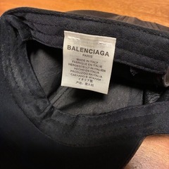 バレンシアガキャップの画像