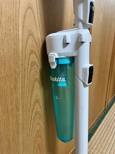 【フルセット】マキタ 18V 充電式クリーナ CL281FDZCW サイクロン付｜純正バッテリー＆充電器｜美品