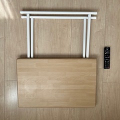折りたたみテーブルの画像
