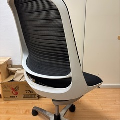 オカムラ　ルーチェ　LUCE オフィスチェアの画像