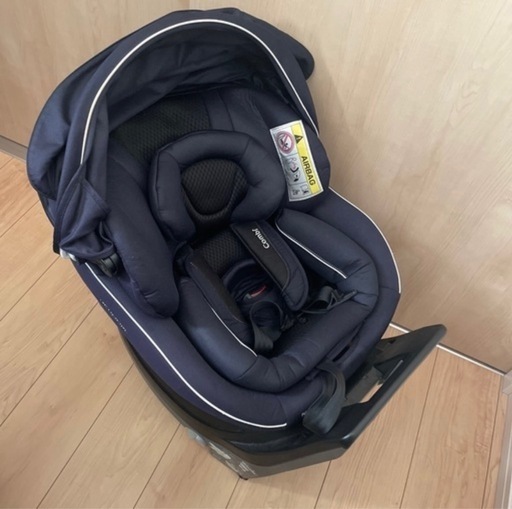 【お譲り先決定しました】コンビ　回転式　isofix チャイルドシート　ネルーム  NF800