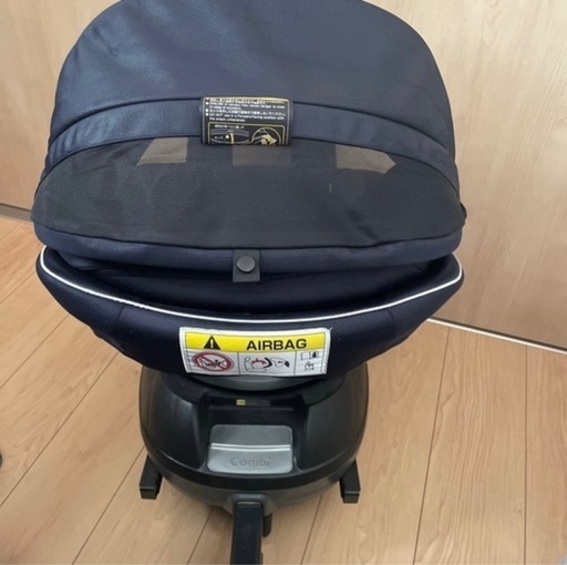 【お譲り先決定しました】コンビ　回転式　isofix チャイルドシート　ネルーム  NF800