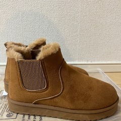 ムートンブーツの画像