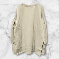 【新品未使用】レディース サイズフリー リブ編みデザイン ベージュ 長袖トップス ボタン付き 袖口が特徴の画像