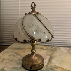 ヴィンテージテーブルランプの画像