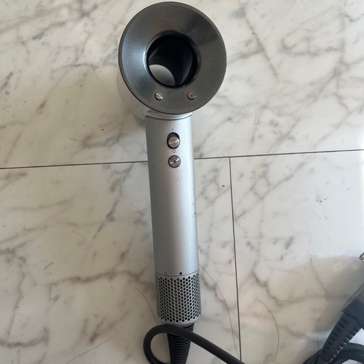 Dyson Supersonic ヘアドライヤー シルバーHD01WSN