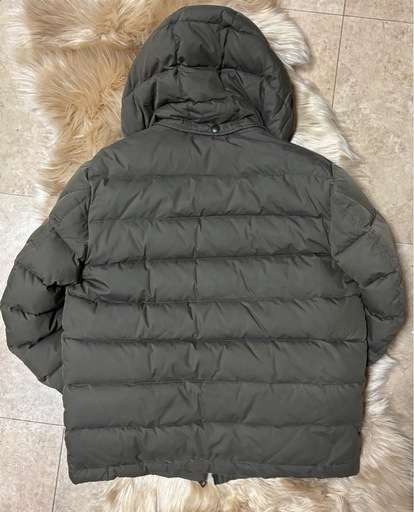 MONCLER サイズ4！ダウンジャケット カーキー系 ヘリンボーン