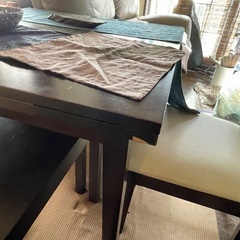 ダイニングテーブル　椅子２脚　の画像