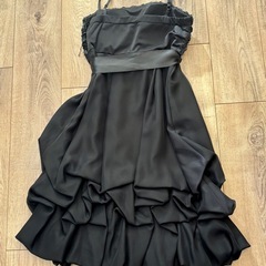 【2/2 19:00〜22:00引取りに来てくださる方限定無料】フラワーレースパーティードレス&ボレロの画像