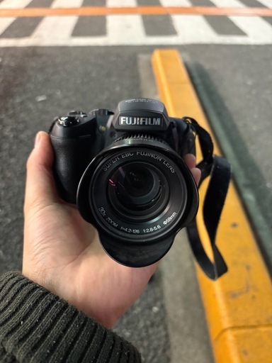 FUJIFILM FinePix デジタル一眼レフ