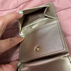 三つ折り財布の画像