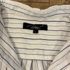 【2/2 19:00〜22:00引取りに来てくださる方限定無料】ストライプ柄 長袖シャツ Lの画像