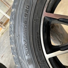 205/60 R16スノータイヤセットの画像