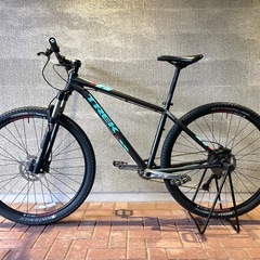 TREK X-Caliber7 カスタム166〜178cmマッドブラックの画像