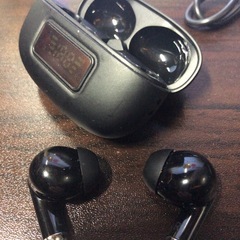 2/2(月)受け渡し★美品AZLA＆ハイユニット➕ワイヤレスイヤホンの3点の画像