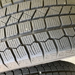 海外製のスタッドレス4本の画像