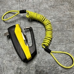 ABUS Detecto7000 RS イエロー アブス バイク用ディスクロック ＋ ディスクロック リマインダー【バイクロック用品２点セット】の画像