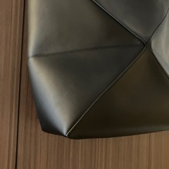 牛革 ショルダーバッグ 黒の画像