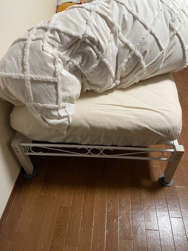 シングルベッド　