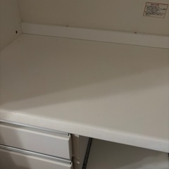 ニトリ食器棚　耐震つっぱり棒2本付き！の画像