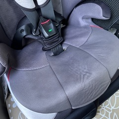 combi joytrip ジュニアシートの画像