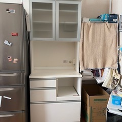 ニトリ食器棚　耐震つっぱり棒2本付き！の画像