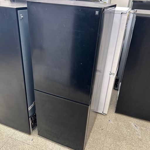 リユースのサカイ東金店 NITORI 冷蔵庫 23年製 140L ※キズあり、下段クリアケースヒビあり TJ17456