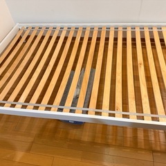 【無料・分解済み】IKEA VEVELSTAD（ベベルスタード）ベッドフレーム 120×200／805.182.73｜引き取り限定（三条京阪付近）の画像