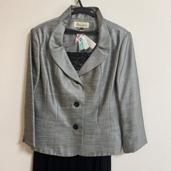 卒業式、入学式、スーツの画像