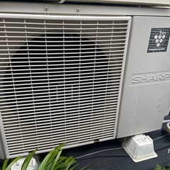 【お取引き中です。】シャープ１４畳用１００vエアコン〔ジャンク品〕の画像