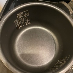 アイリスオーヤマ 炊飯器 マイコン式 5.5合 極厚銅釜 銘柄炊き分け機能付き
の画像