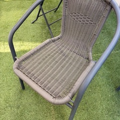 中古ガーデニングテーブル　チェアの画像