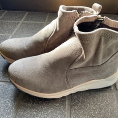 ショートブーツの画像