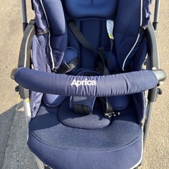 アップリカ　ラクーナクッションの画像