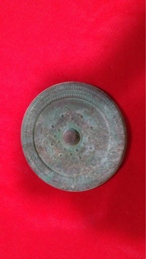 方格規四神鏡