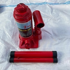 2t油圧ジャッキの画像