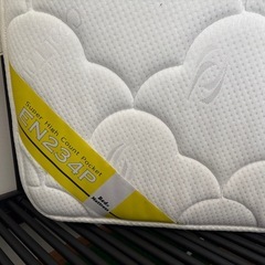 スモールシングル　サイズ　マットレスの画像