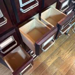 最終値下げ！収納棚の画像