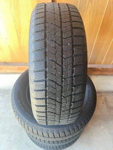 組み換え無料スタッドレス中古タイヤ205/60R16 92Q トーヨー2024