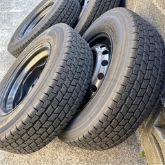 軽トラ、軽バンに！！スタッドレスタイヤホイール付き　ハイゼット エブリイ　　145/80R12 ヨコハマアイスガードの画像