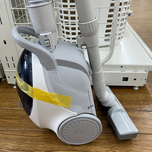 リユースのサカイ東金店 MITSUBISHI 掃除機 24年製 ※紙パック別売 TJ17471
