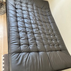 ソファーベッドの画像