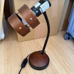 テーブルランプの画像
