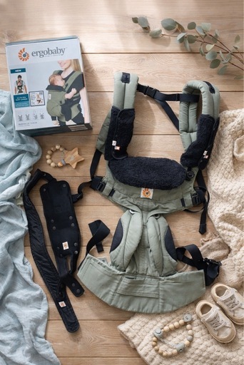 ergobaby OMNI 360 オールインワンベビーキャリア　今治よだれパッドセット
